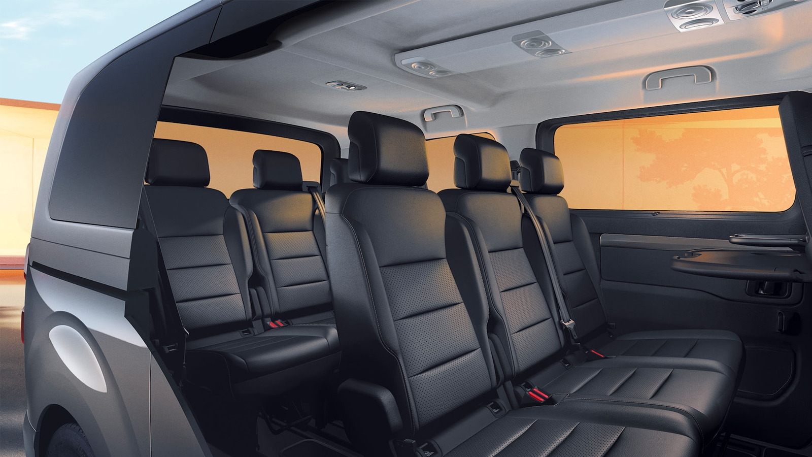 PEUGEOT E-TRAVELLER